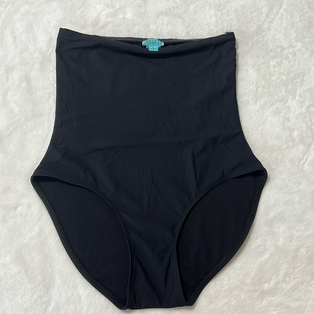 Assets by Sarah Blakely High Waisted Brief Shaper